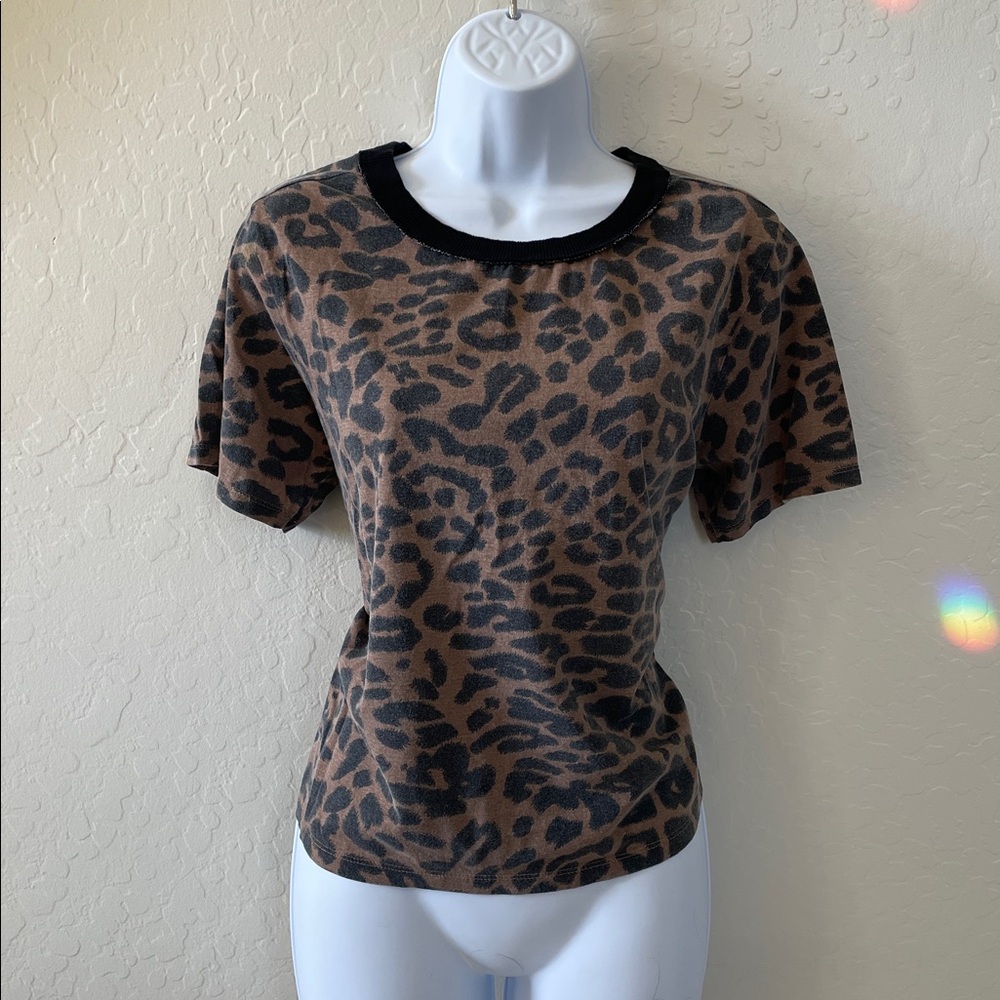 Leopard print tee